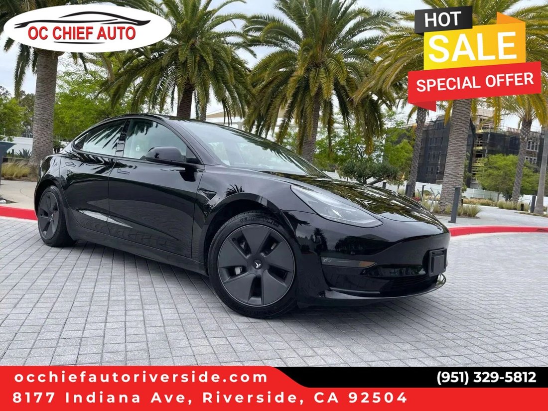 Sedan in Riverside, CA, United States 1 - 18118208