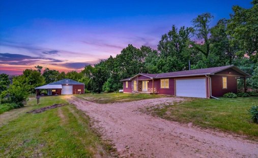 House in Montrose, Wisconsin, United States 1