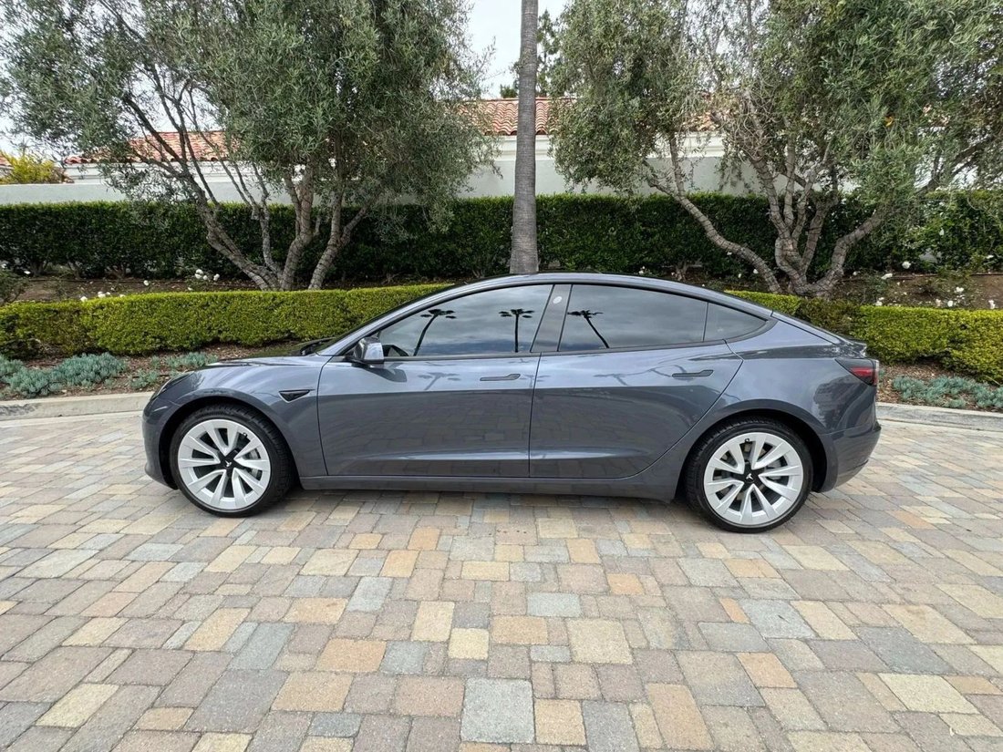 Sedan in Riverside, CA, United States 5 - 18118282