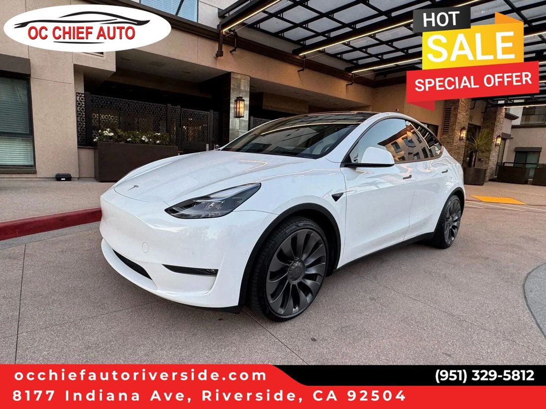 Suv in Riverside, CA, United States 1 - 18118096