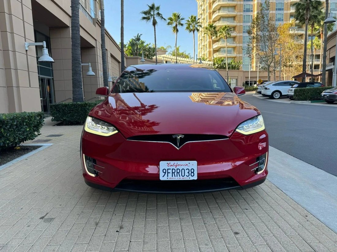 Suv in Riverside, CA, United States 3 - 18118249