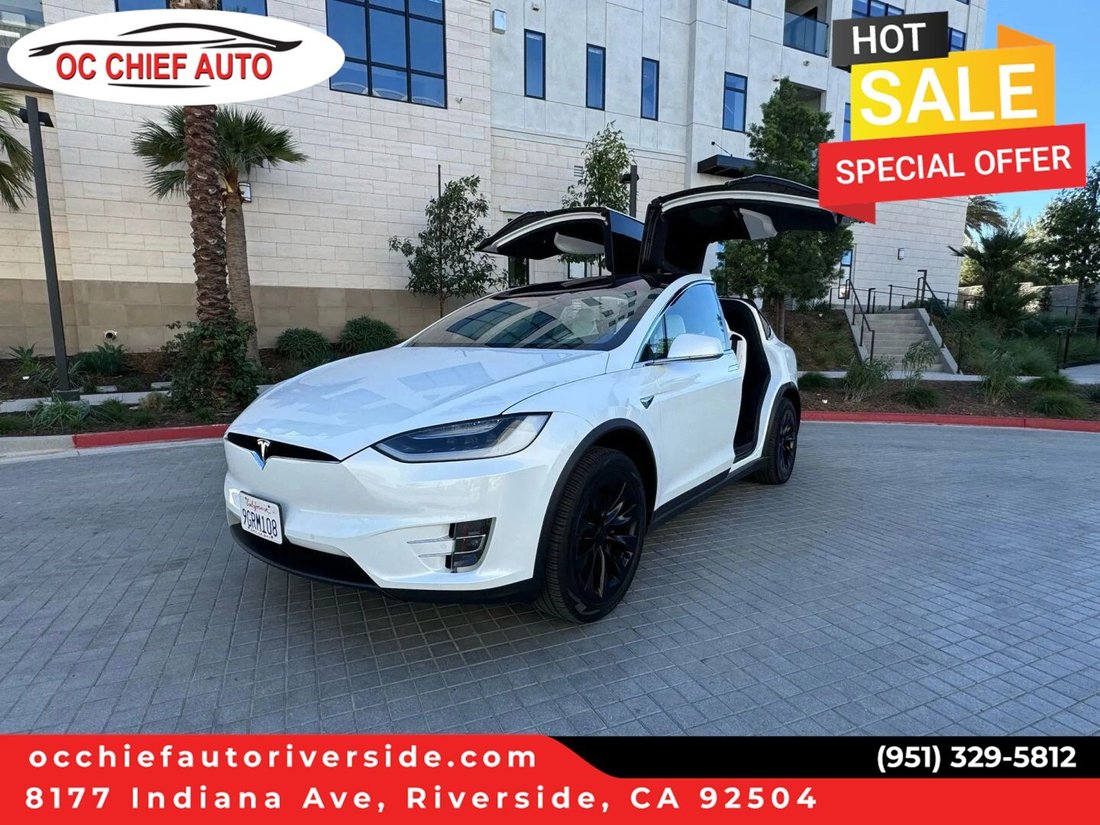 Suv in Riverside, CA, United States 1 - 18118259