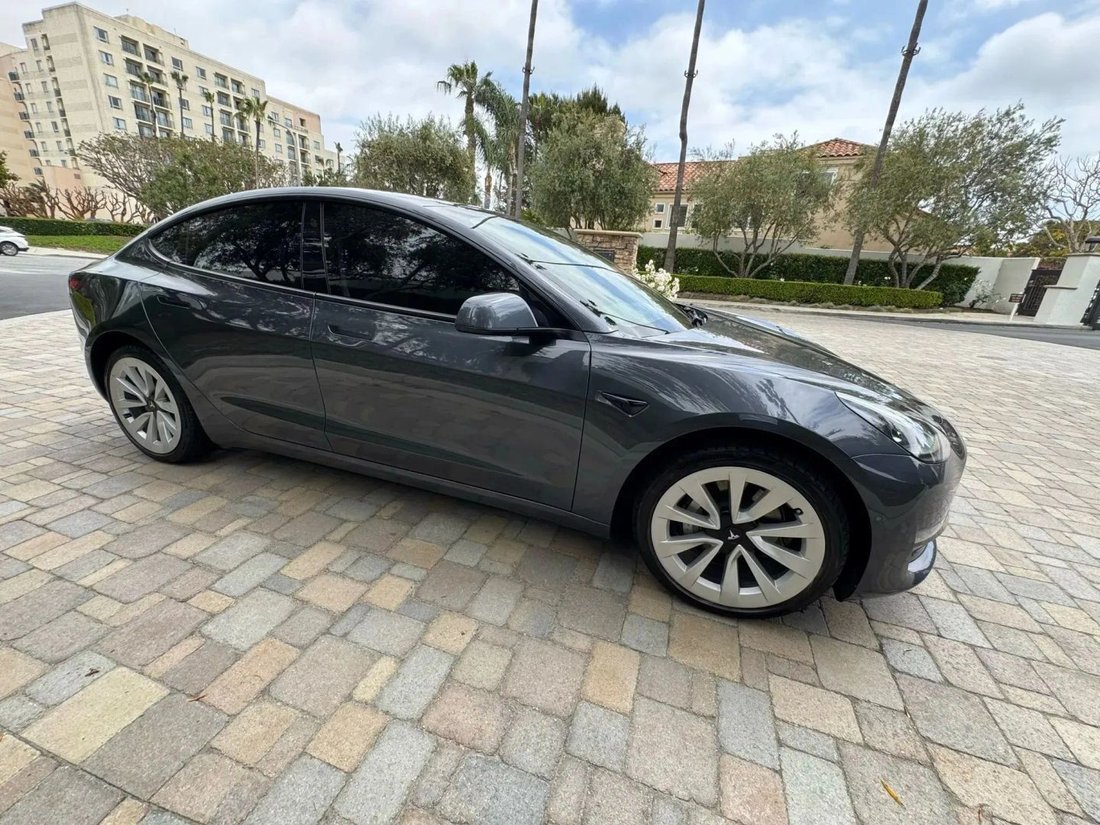 Sedan in Riverside, CA, United States 2 - 18118282
