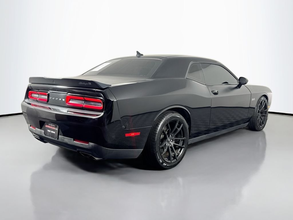 Coupe in Lilburn, GA, United States 5 - 18118097