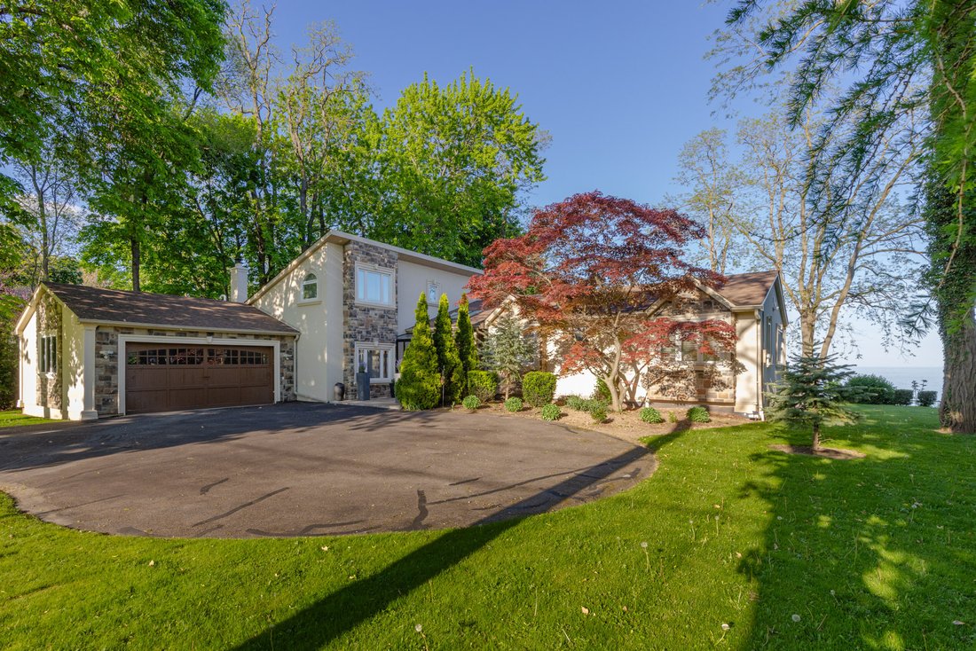 House in Oakville, Ontario, Canada 2 - 17267042