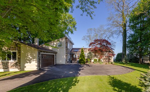 Casa a Oakville, Ontario, Canada 1