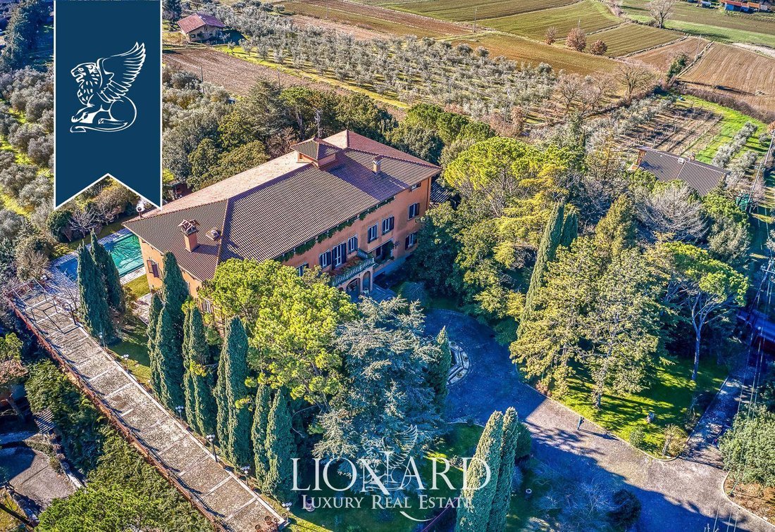 Villa in Corciano, Umbria, Italy 3 - 18123925