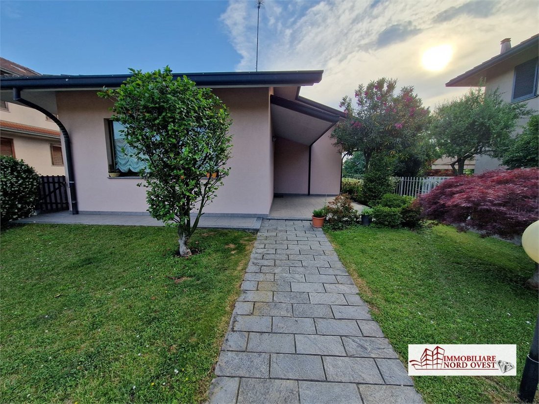 Villa in Cornaredo, Lombardy, Italy 1 - 18121545