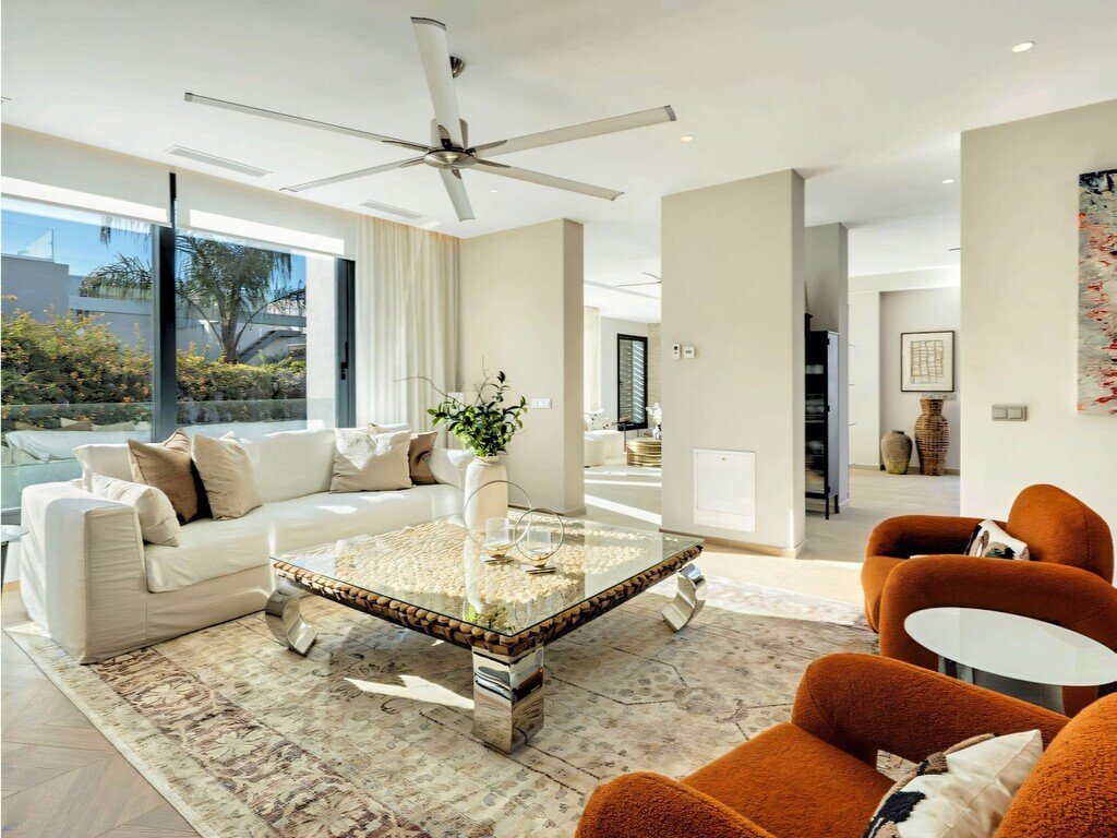 Villa in Nueva Andalucia, Marbella, Spain 5 - 18121398