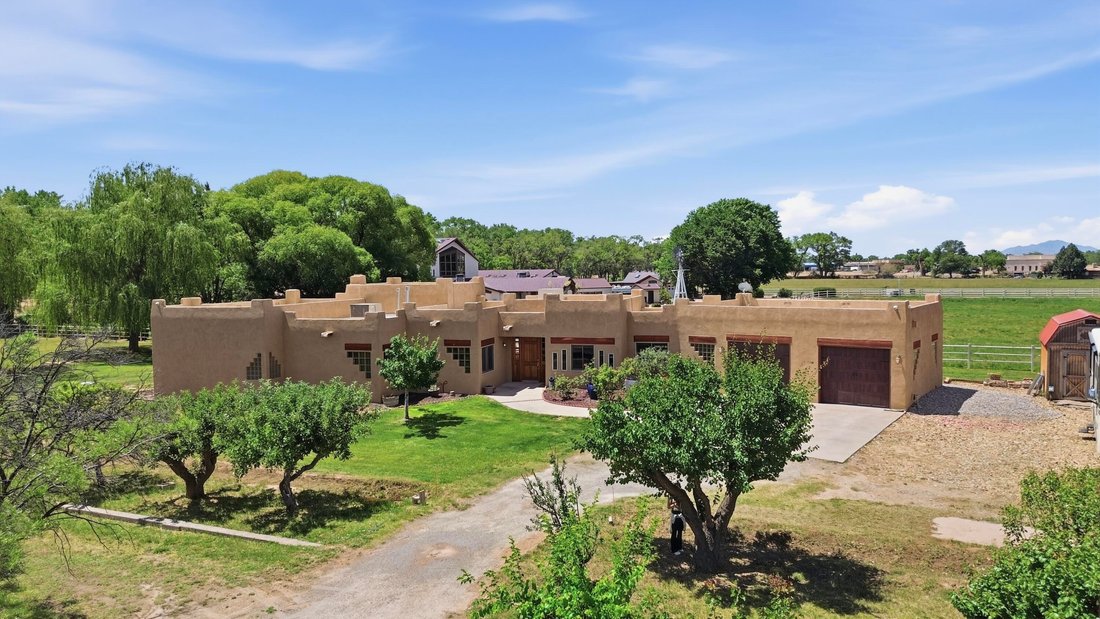 House in Los Lunas, New Mexico, United States 1 - 18122100