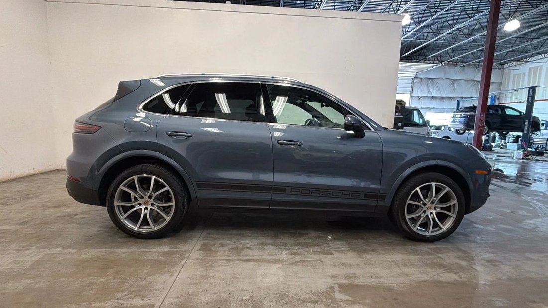 Suv in Chantilly, VA, United States 3 - 18124146