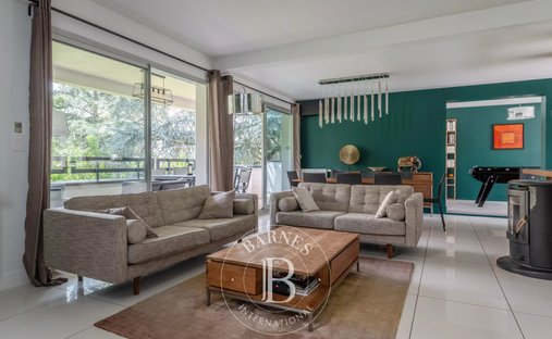 Townhouse in Champvert-Point du Jour-Saint Irénée, Lyon 5e Arrondissement, Lyon 1