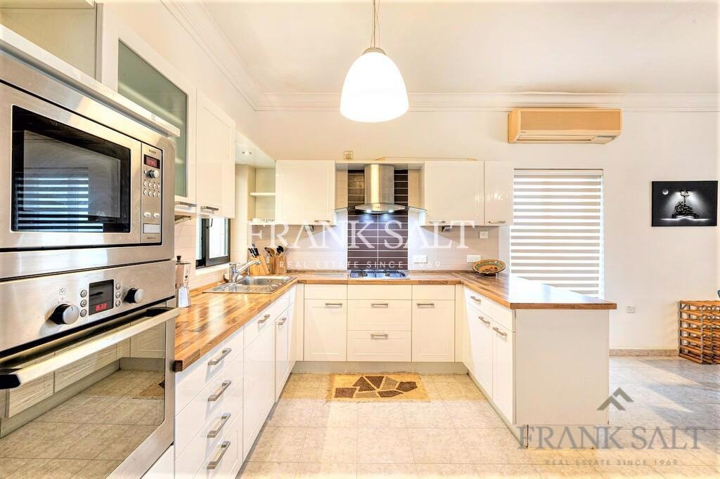 Apartment in Pembroke, Malta 2 - 16412852
