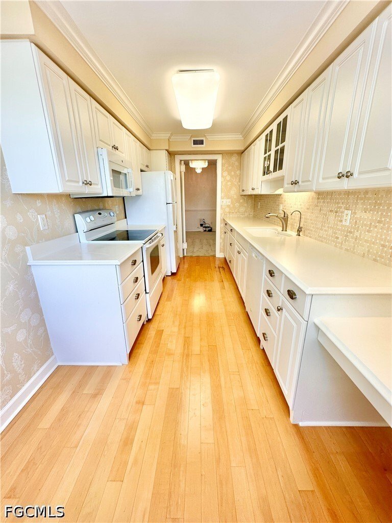 Condo in Naples, Florida, United States 4 - 18121417