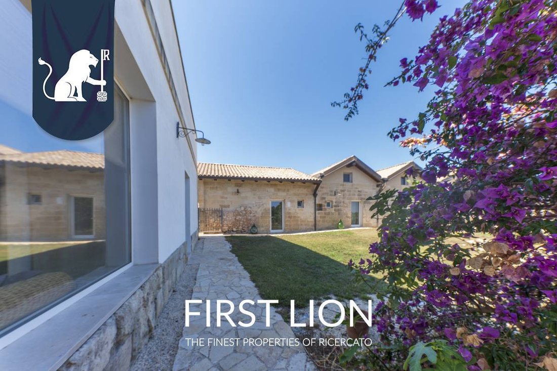Villa in Lizzanello, Apulia, Italy 2 - 18124406