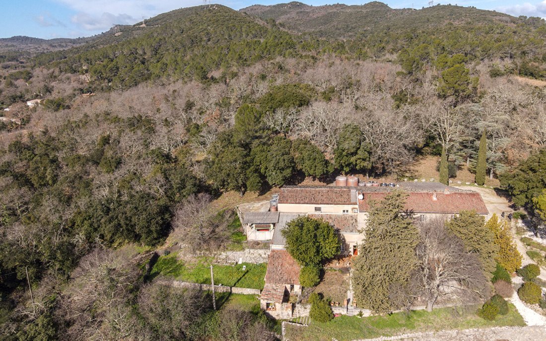 Land in Flassans-sur-Issole, Provence-Alpes-Côte d'Azur, France 1 - 18123997