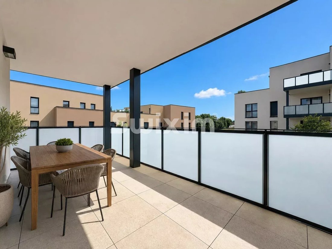 Apartment in Ferney-Voltaire, Auvergne-Rhône-Alpes, France 1 - 18121666