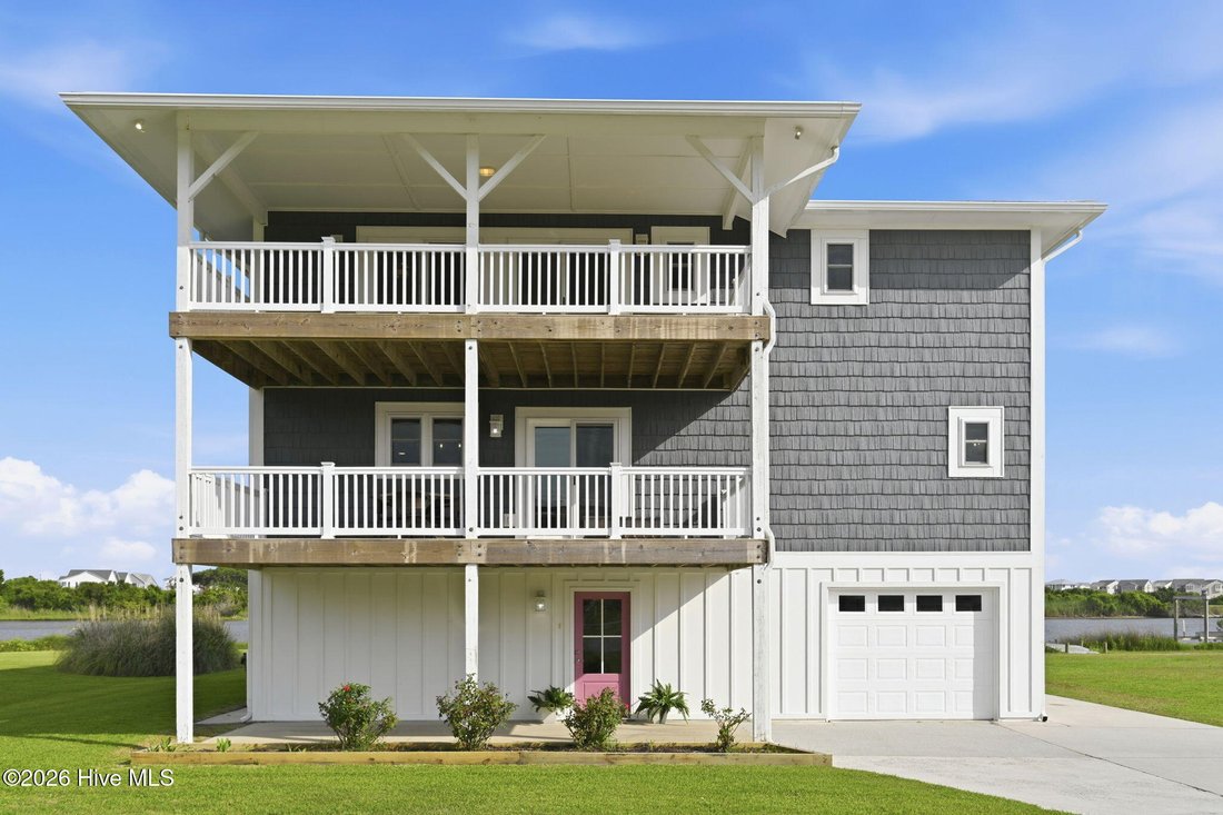 House in North Topsail Beach, North Carolina, United States 1 - 18120551