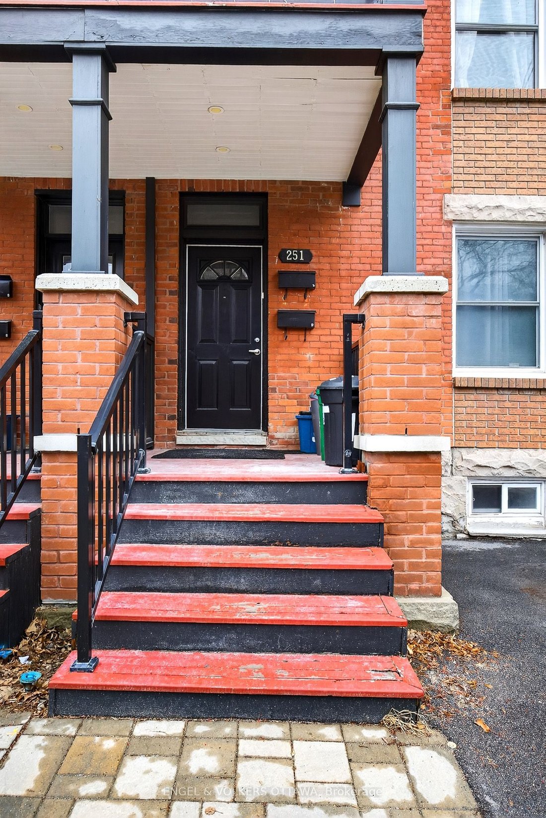 Apartment in Ottawa, Ontario, Canada 3 - 18123602