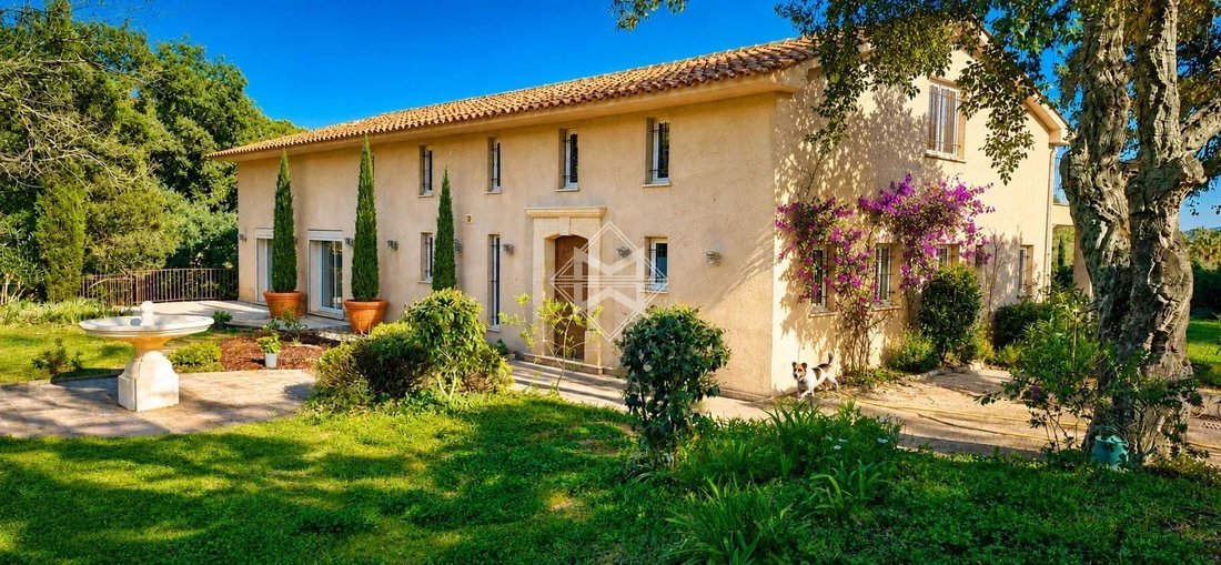 Villa in Grimaud, Provence-Alpes-Côte d'Azur, France 2 - 15899971