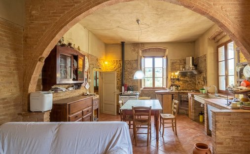 Country House in Chianni, Tuscany, Italy 1