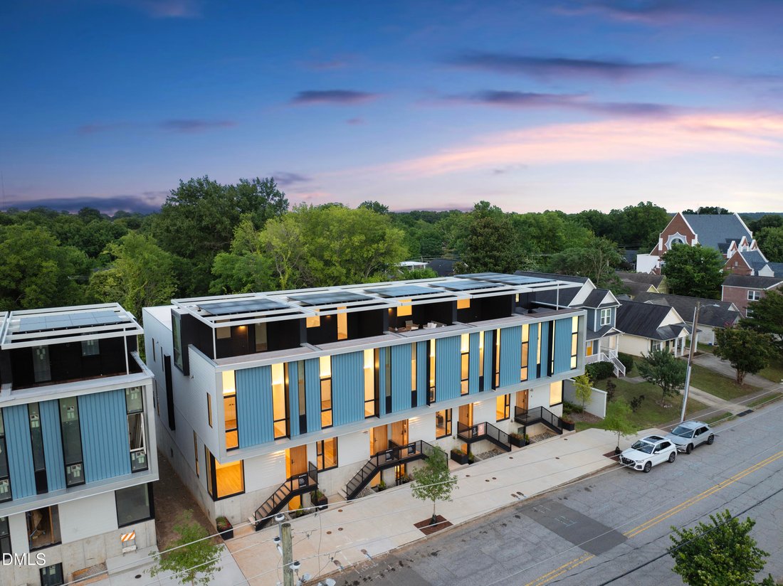 Townhouse in Raleigh, North Carolina, United States 1 - 17988365