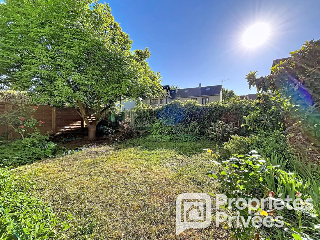 Villa in Jardin Parisien, Clamart, France 2 - 18024198