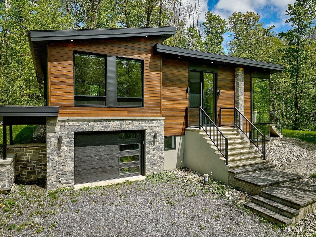 House in Bolton-Est, Quebec, Canada 1 - 18123592