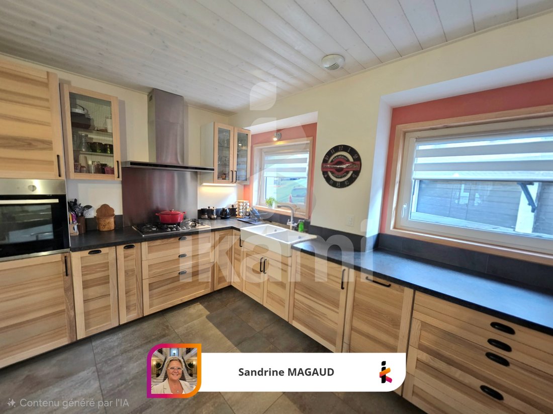 House in Lyaud, Auvergne-Rhône-Alpes, France 1 - 18122758