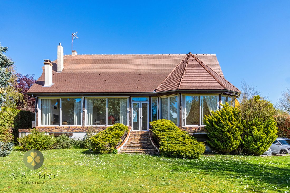 House in La Queue-les-Yvelines, Ile-de-France, France 1 - 18122676