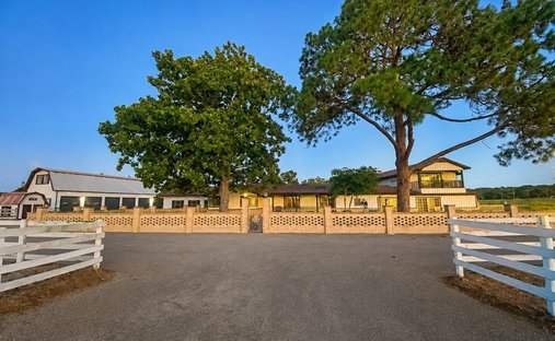 House in Smithville, Texas, United States 1