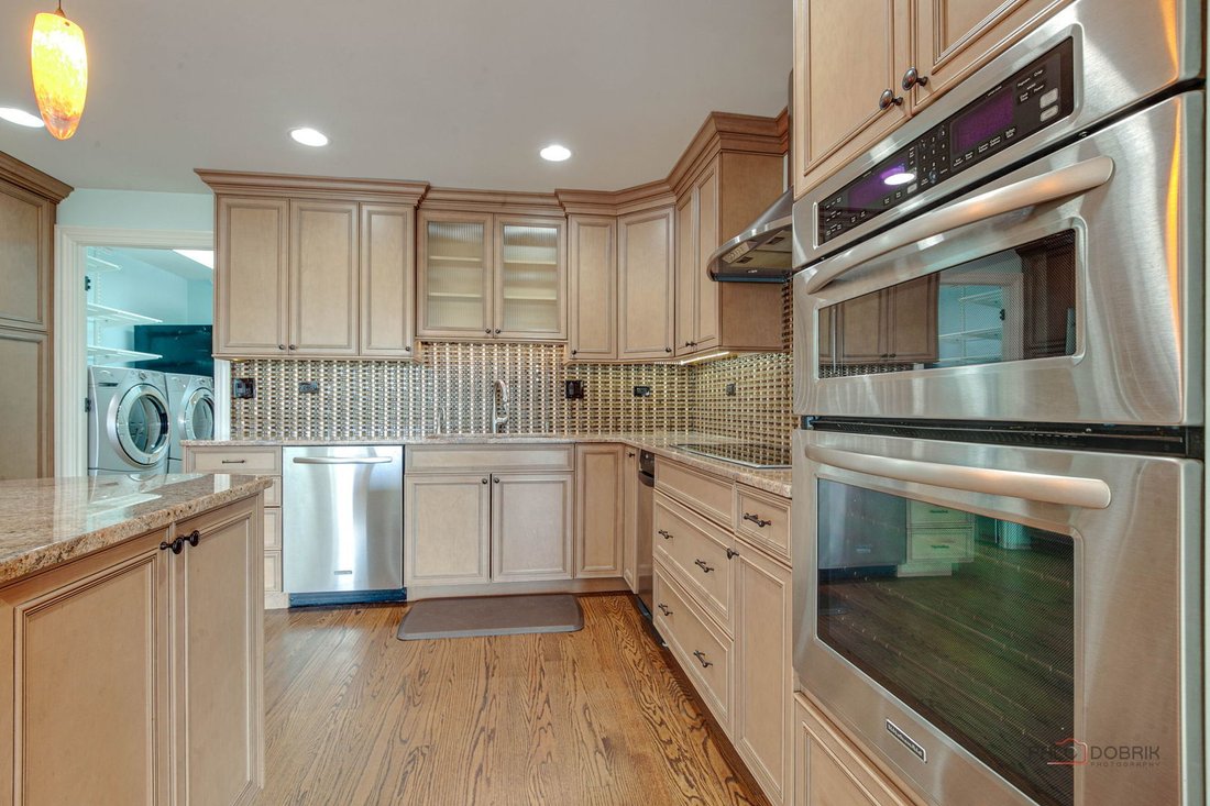 Condo in Northbrook, Illinois, United States 5 - 18119227