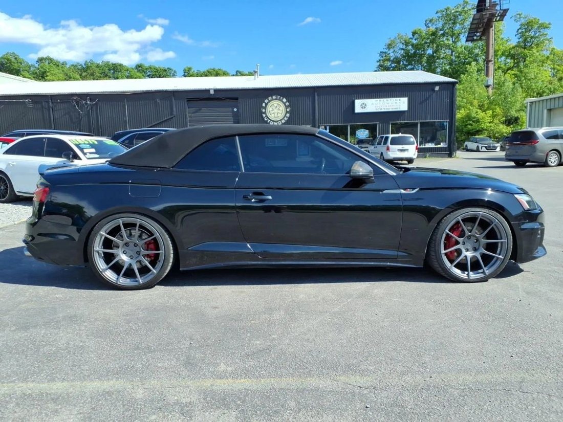 Cabriolet in Wilkes Barre, PA, United States 2 - 18124196