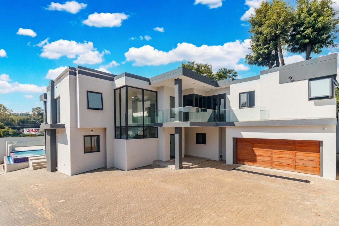 House in Highlands North, Gauteng, South Africa 1 - 18122199