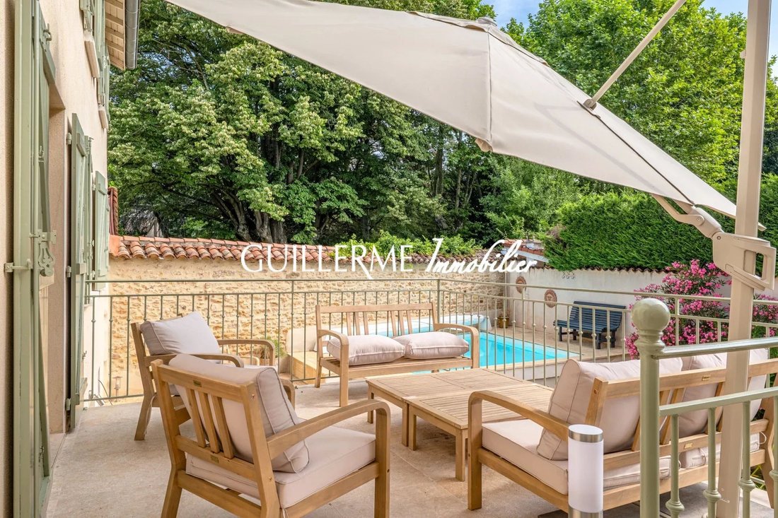Casa en Est, Dardilly, Francia 1 - 18123883