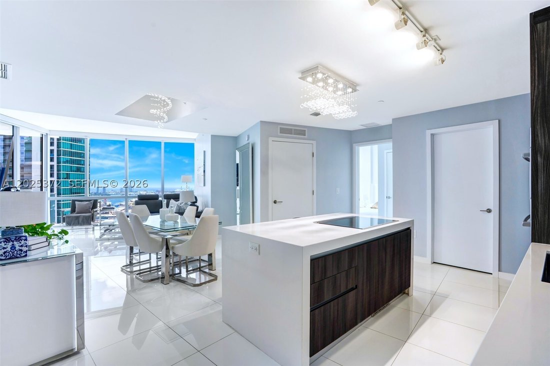 Condo in Miami, Florida, United States 3 - 18019215