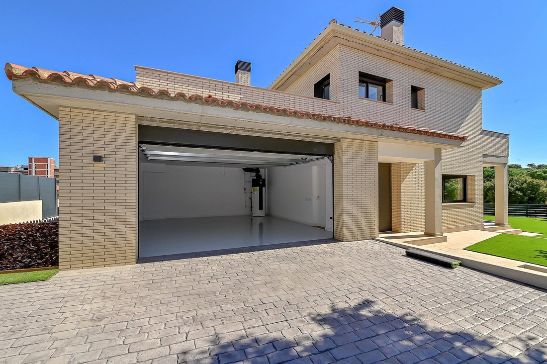 Villa in Sant Feliu de Guixols, Catalonia, Spain 4 - 18119402