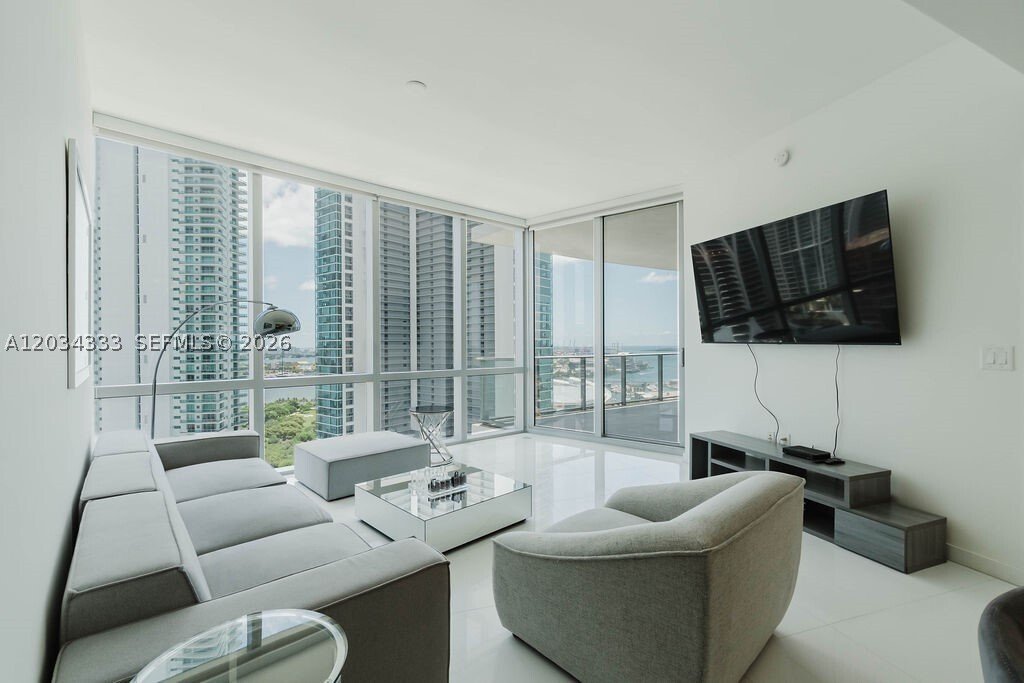 Condo in Miami, Florida, United States 1 - 18122927