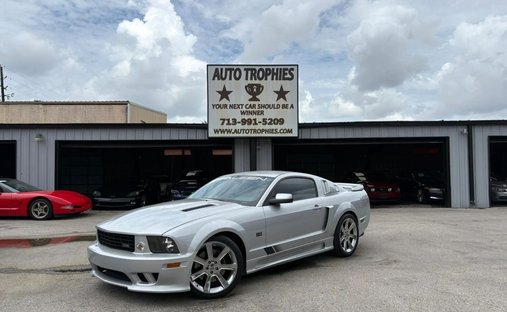 2005 Ford Mustang GT Deluxe Coupe 2D in Houston, TX, United States 1