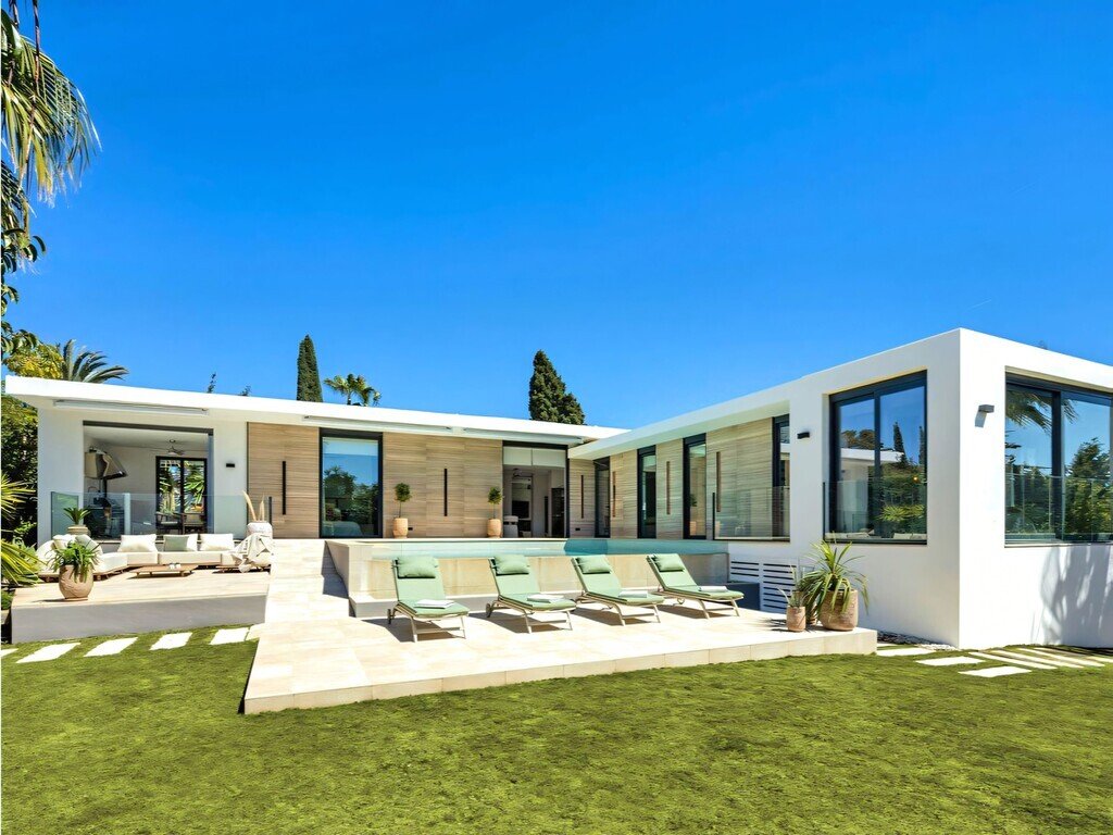 Villa in Nueva Andalucia, Marbella, Spain 1 - 18121398
