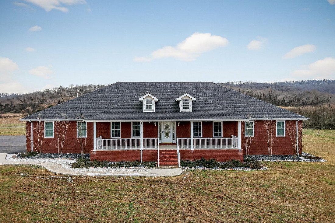 House in McMinnville, Tennessee, United States 3 - 18122838