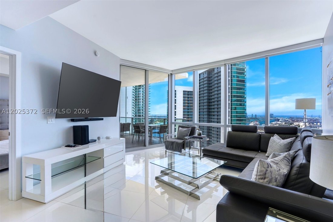 Condo in Miami, Florida, United States 1 - 18019215