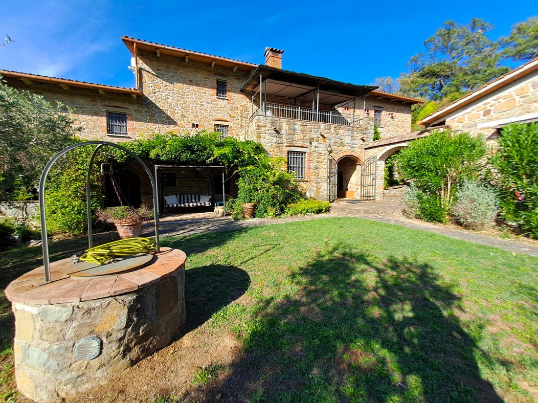 House in Tuoro sul Trasimeno, Umbria, Italy 2 - 18124057