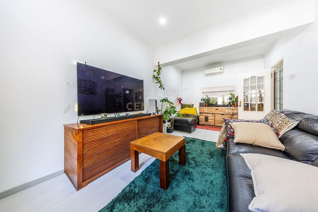Apartment in Sao Domingos de Benfica, Lisbon, Portugal 3 - 18123520