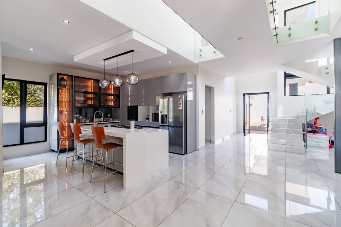 House in Highlands North, Gauteng, South Africa 4 - 18122199