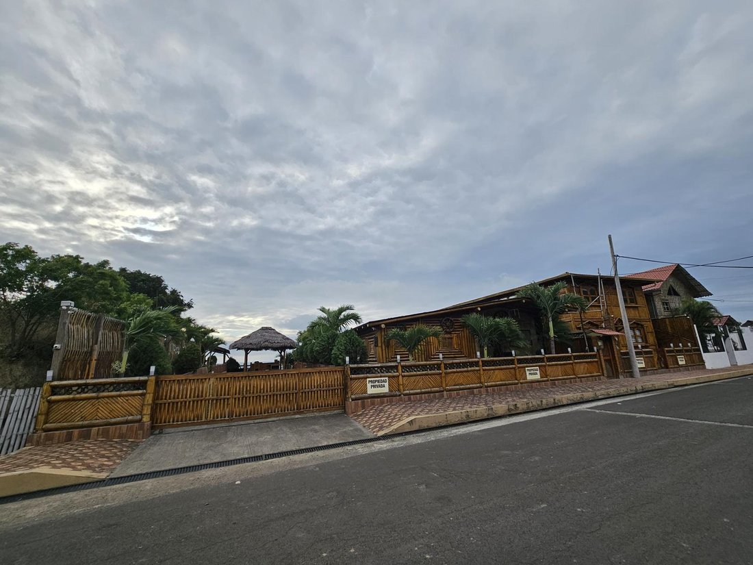 House in San Lorenzo, Manabí, Ecuador 3 - 18119852