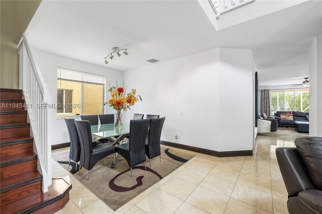 House in Weston, Florida, United States 3 - 17203325
