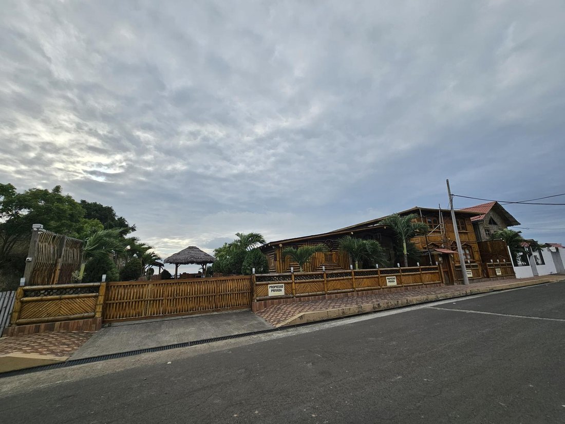 House in San Lorenzo, Manabí, Ecuador 4 - 18119852
