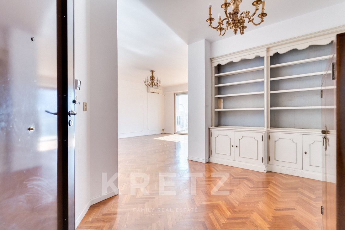 Apartment in Saint Giniez, 8e Arrondissement, Marseille 3 - 18120122
