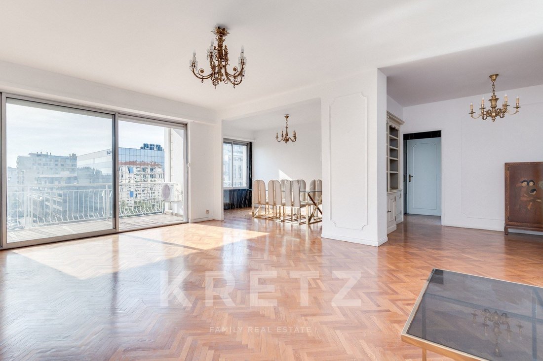 Apartment in Saint Giniez, 8e Arrondissement, Marseille 4 - 18120122